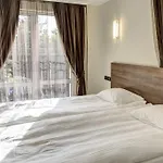 Duchess Hotel 3*