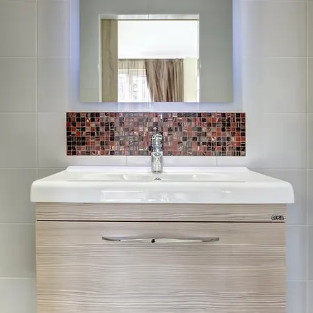 ダッチェス ヴァルナ