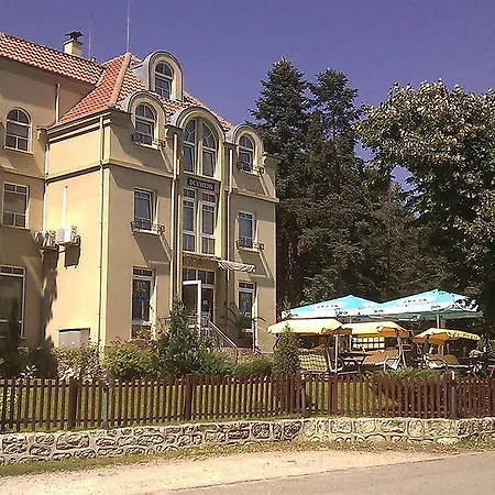 ホテル ダッチェス