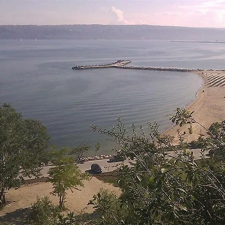 ホテル ダッチェス 3*